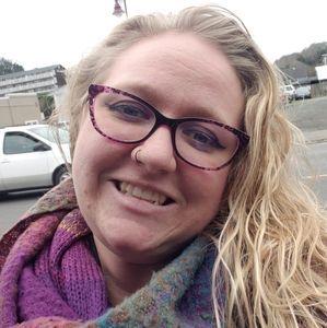 Meet your Posher, Becca